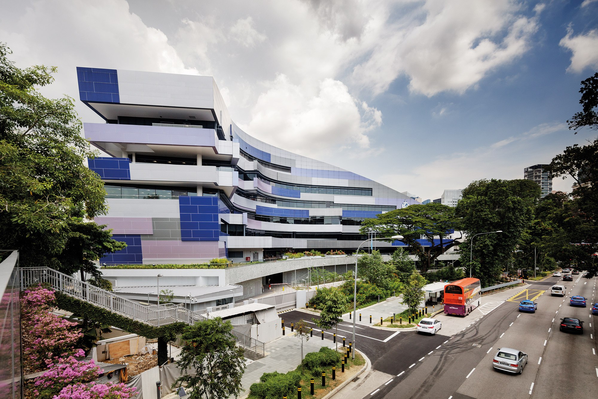 Interpol Building Singapore Side on - himmelzimmer